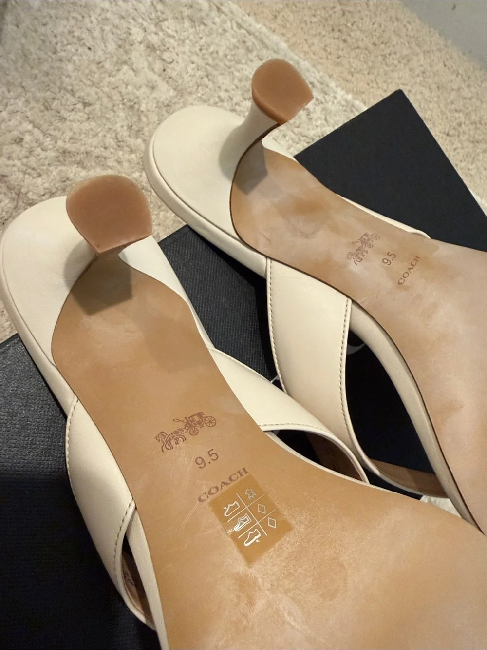 NIB COACH Audree LTR Sandal aside 9.5B Color is Chalk (CHK) Kitten Heel